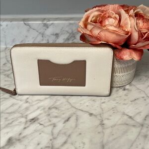 Tommy Hilfiger Cream and Brown Wallet